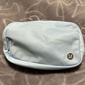 Lululemon Everywhere Belt Bag